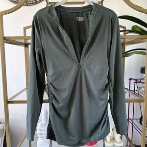 Athleta long sleeve ruched rash guard